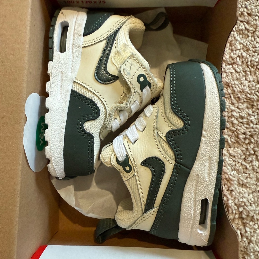 Toddler Cream and Green Sneakers